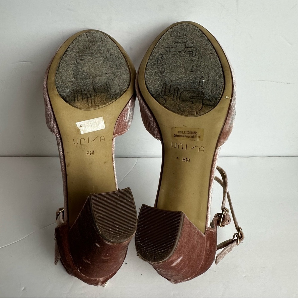 Unisa Velvet Heels Women's Size 8 M Shoes Pink Buckle - Picture 5 of 8